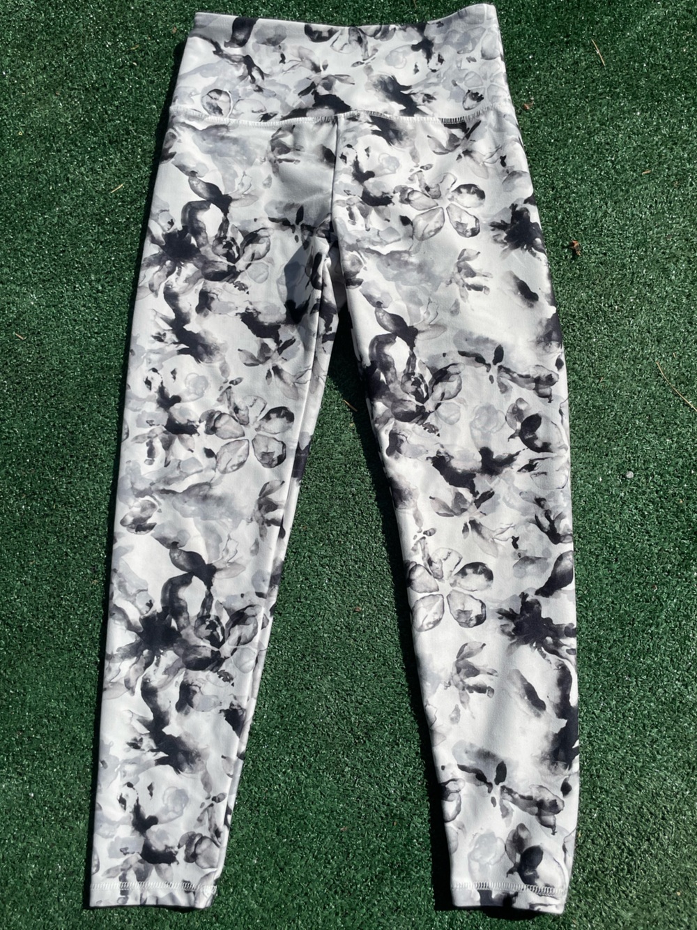 Marshalls Black & White Watercolor Floral Leggings